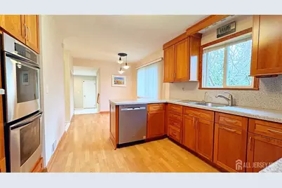 26 Lucille Court, Edison, NJ 08820 - Photo 7