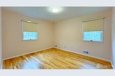 26 Lucille Court, Edison, NJ 08820 - Photo 13