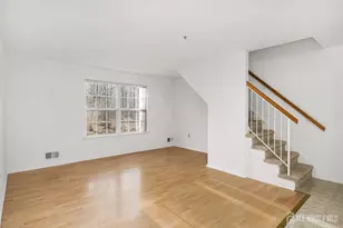 107 Prestwick Way, Edison, NJ 08820 - Photo 3