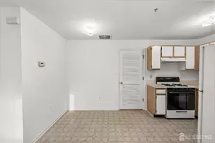 107 Prestwick Way, Edison, NJ 08820 - Photo 7