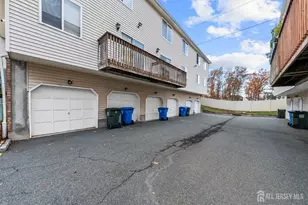 1405 Madaline Dr, Avenel, NJ 07001 - Photo 37