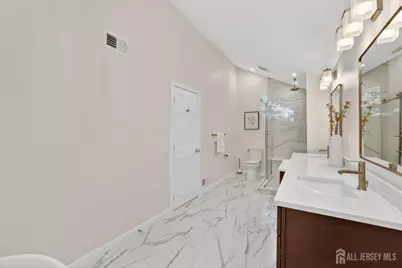 109 Haywood Avenue, Piscataway Township, NJ 08854 - Photo 19