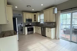 276 Morning Glory Dr, Monroe Township, NJ 08831 - Photo 9