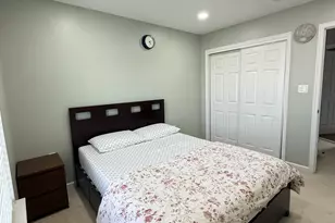 276 Morning Glory Dr, Monroe Township, NJ 08831 - Photo 17