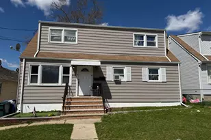 445 Stevenson Pl, Perth Amboy, NJ 08861 - Photo 1