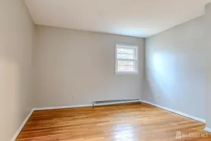 345 Lincoln Blvd, Middlesex, NJ 08846 - Photo 17