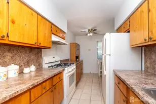 1 Connecticut Ct, Old Bridge Township, NJ 07747 - Photo 9