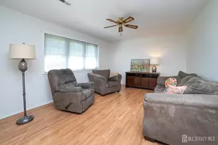 1 Connecticut Ct, Old Bridge Township, NJ 07747 - Photo 5