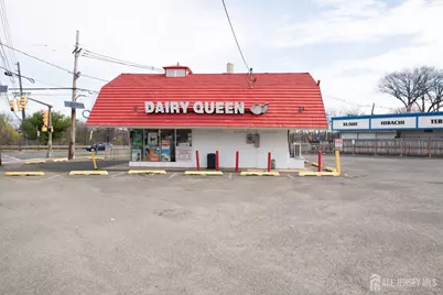 735 E Hazelwood Avenue, Rahway, NJ 07065 - Photo 5