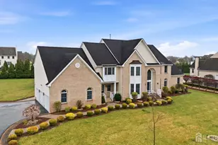 13 Linwood Dr, Monroe Township, NJ 08831 - Photo 3