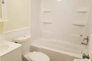 8 Poe Ct, South Brunswick Township, NJ 08824 - Photo 15