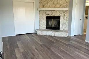 1610 Green Hollow Dr, Iselin, NJ 08830 - Photo 9