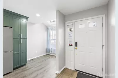 110 Castle Pointe Boulevard, Piscataway Township, NJ 08854 - Photo 3