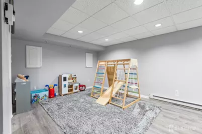 110 Castle Pointe Boulevard, Piscataway Township, NJ 08854 - Photo 33