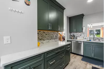 110 Castle Pointe Boulevard, Piscataway Township, NJ 08854 - Photo 7