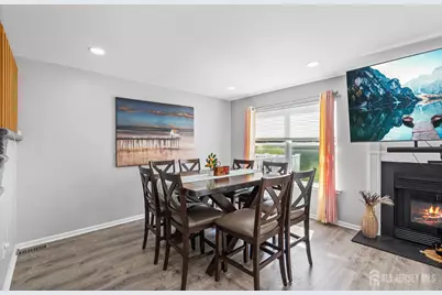 110 Castle Pointe Boulevard, Piscataway Township, NJ 08854 - Photo 13