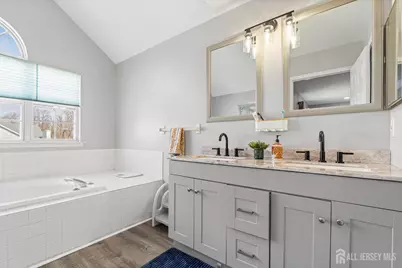 110 Castle Pointe Boulevard, Piscataway Township, NJ 08854 - Photo 25