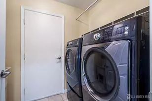 38 Johanna Ct, Piscataway Township, NJ 08854 - Photo 13