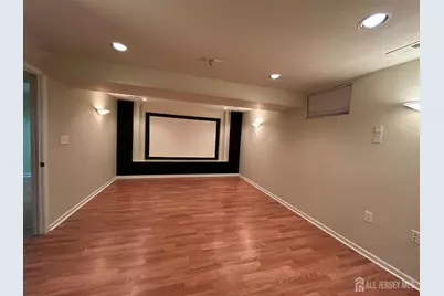 302 Wellington Park Drive, South Brunswick Township, NJ 08540 - Photo 15