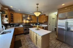 28 Renk Farm Dr, South Brunswick Township, NJ 08852 - Photo 11