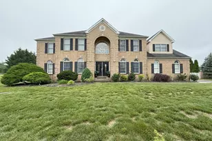 28 Renk Farm Dr, South Brunswick Township, NJ 08852 - Photo 1