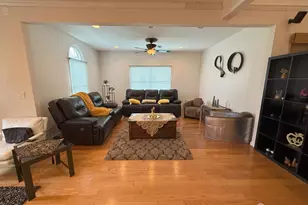 28 Renk Farm Dr, South Brunswick Township, NJ 08852 - Photo 5