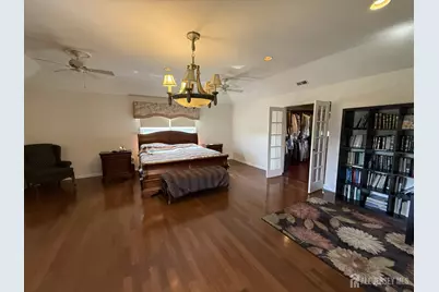 28 Renk Farm Drive, South Brunswick Township, NJ 08852 - Photo 23