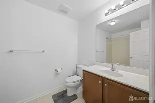 4 Masters Blvd, Piscataway Township, NJ 08854 - Photo 23