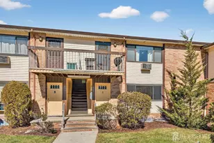 810 Cricket Ln, Woodbridge Township, NJ 07095 - Photo 1