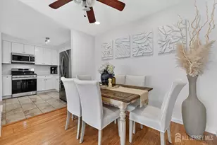 810 Cricket Ln, Woodbridge Township, NJ 07095 - Photo 3