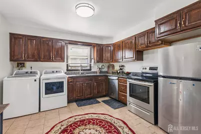 41 Pinetree Drive, Sayreville, NJ 08859 - Photo 9