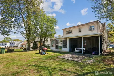 41 Pinetree Drive, Sayreville, NJ 08859 - Photo 29