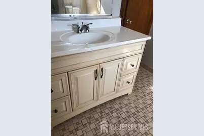 17 Jill Court #19, Edison, NJ 08817 - Photo 5