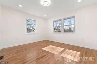 147 Wedgewood Avenue, Woodbridge Township, NJ 07095 - Photo 9