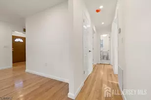 147 Wedgewood Ave, Woodbridge Township, NJ 07095 - Photo 5