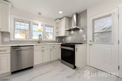 147 Wedgewood Avenue, Woodbridge Township, NJ 07095 - Photo 19