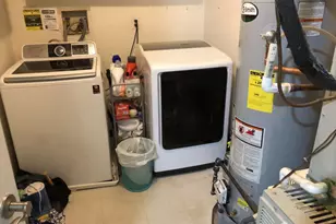 407 Lancaster Ct, Piscataway Township, NJ 08854 - Photo 3