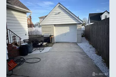 30 Cypress Street, Carteret, NJ 07008 - Photo 27
