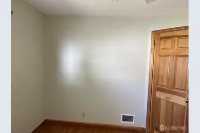 30 Cypress Street, Carteret, NJ 07008 - Photo 7