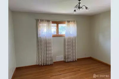 30 Cypress Street, Carteret, NJ 07008 - Photo 5