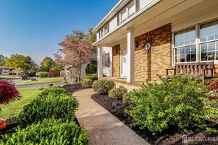 9 Glynn Ct, Sayreville, NJ 08859 - Photo 5