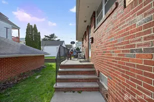 595 Jacques St, Perth Amboy, NJ 08861 - Photo 27