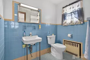 595 Jacques St, Perth Amboy, NJ 08861 - Photo 23