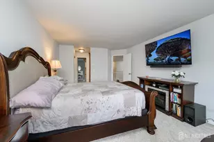 675 Raritan Rd, Clark Township, NJ 07066 - Photo 17