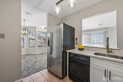 3015 Lighthouse Lane, Sayreville, NJ 08859 - Photo 9