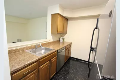 1105 Aspen Drive, Plainsboro Township, NJ 08536 - Photo 7