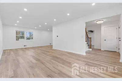 124 Dunbar Avenue, Fords, NJ 08863 - Photo 3