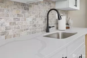 14 Dorchester Dr, Monroe Township, NJ 08831 - Photo 11