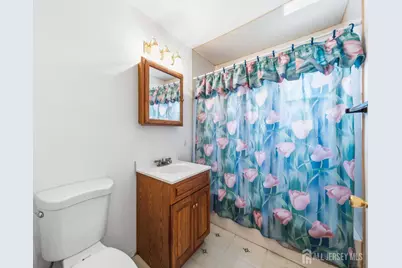 22 Grand Avenue, Iselin, NJ 08830 - Photo 9