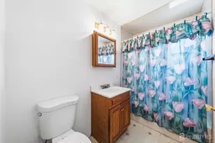 22 Grand Ave, Iselin, NJ 08830 - Photo 9